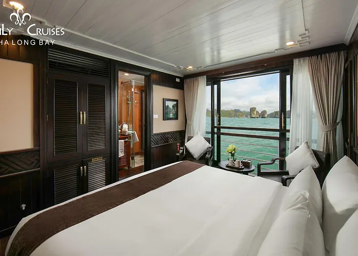 Lily Cruise 5* Ha Long